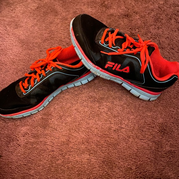 FILA Work out sneakers (Comes with original box) - Picture 3 of 4
